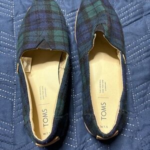 Tom’s plaid loafers